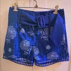 Floral Blue Women's Shorts with Belt